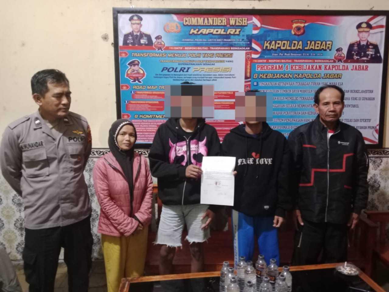 Polsek Cibatu Bina Dua Pelajar Penjual Miras, Orang Tua Ikut Dilibatkan